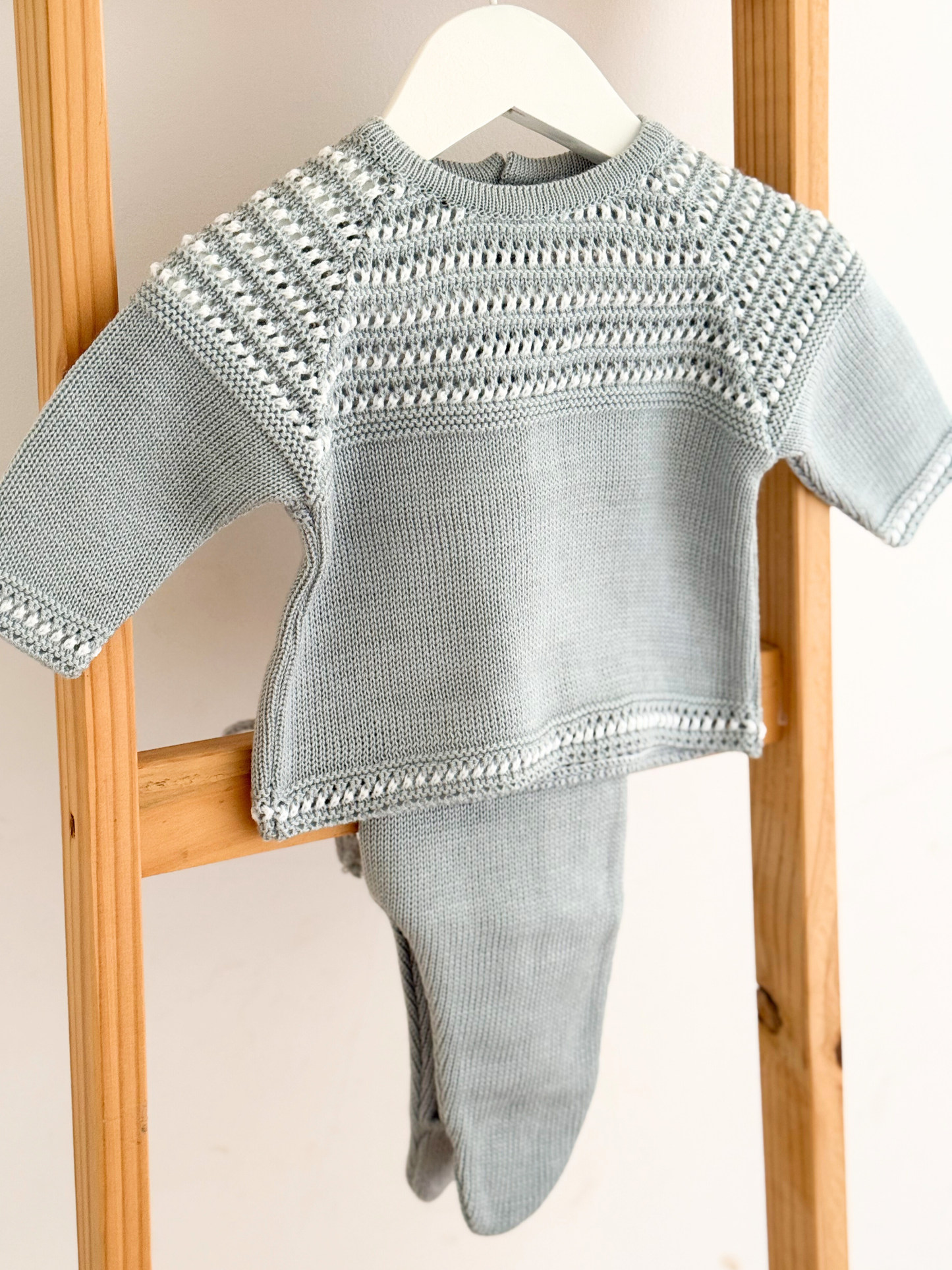 Conjunto Aníbal Celeste Grisaceo