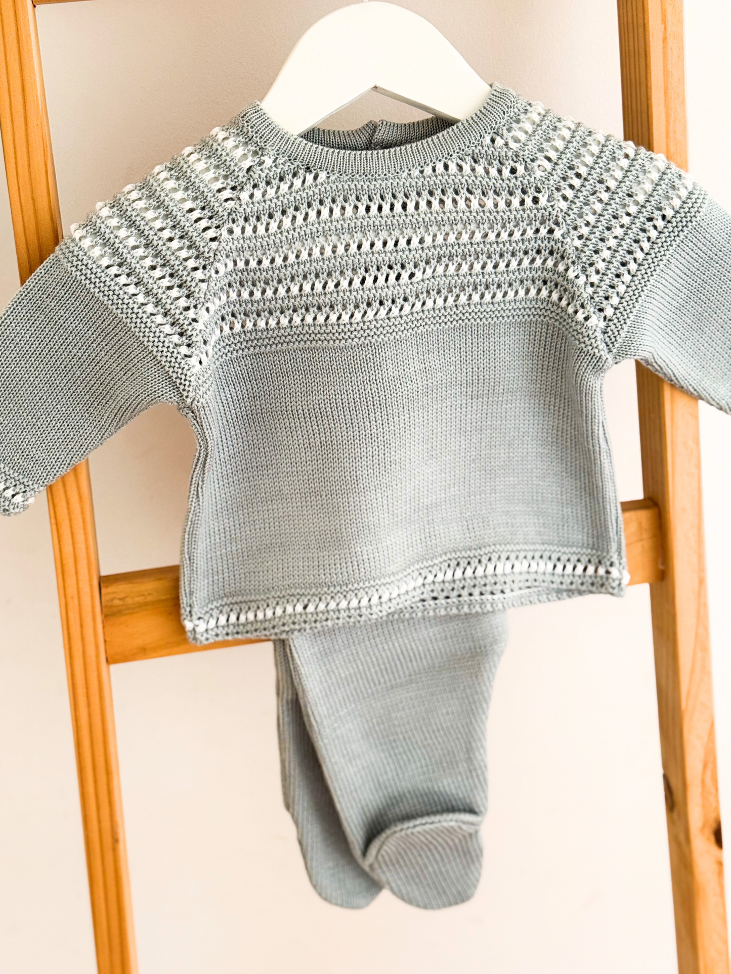 Conjunto Aníbal Celeste Grisaceo