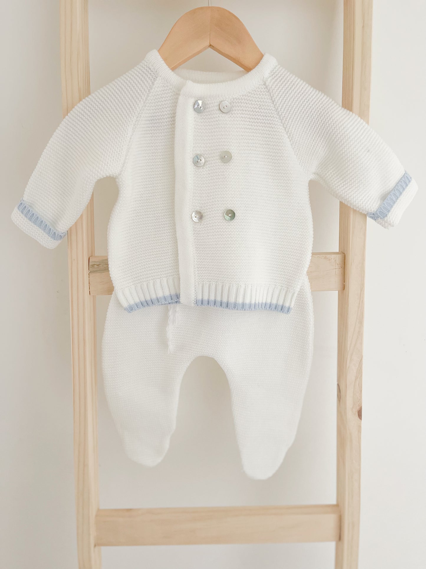 Conjunto Diego Blanco